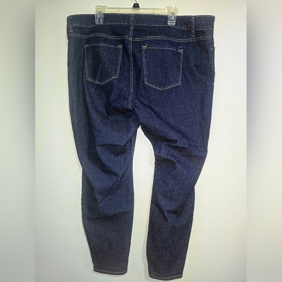 Women's Old Navy Plus Size Skinny Leg Blue Jeans - 22P Short - Picture 4 of 4